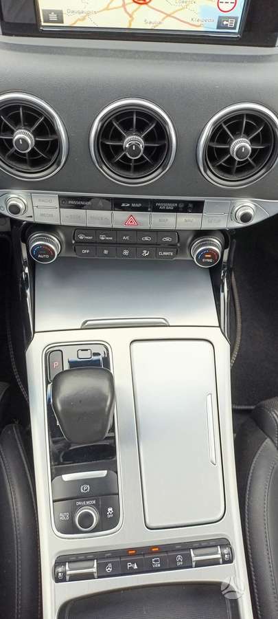 Kia Stinger, 2.2 l., hatchback