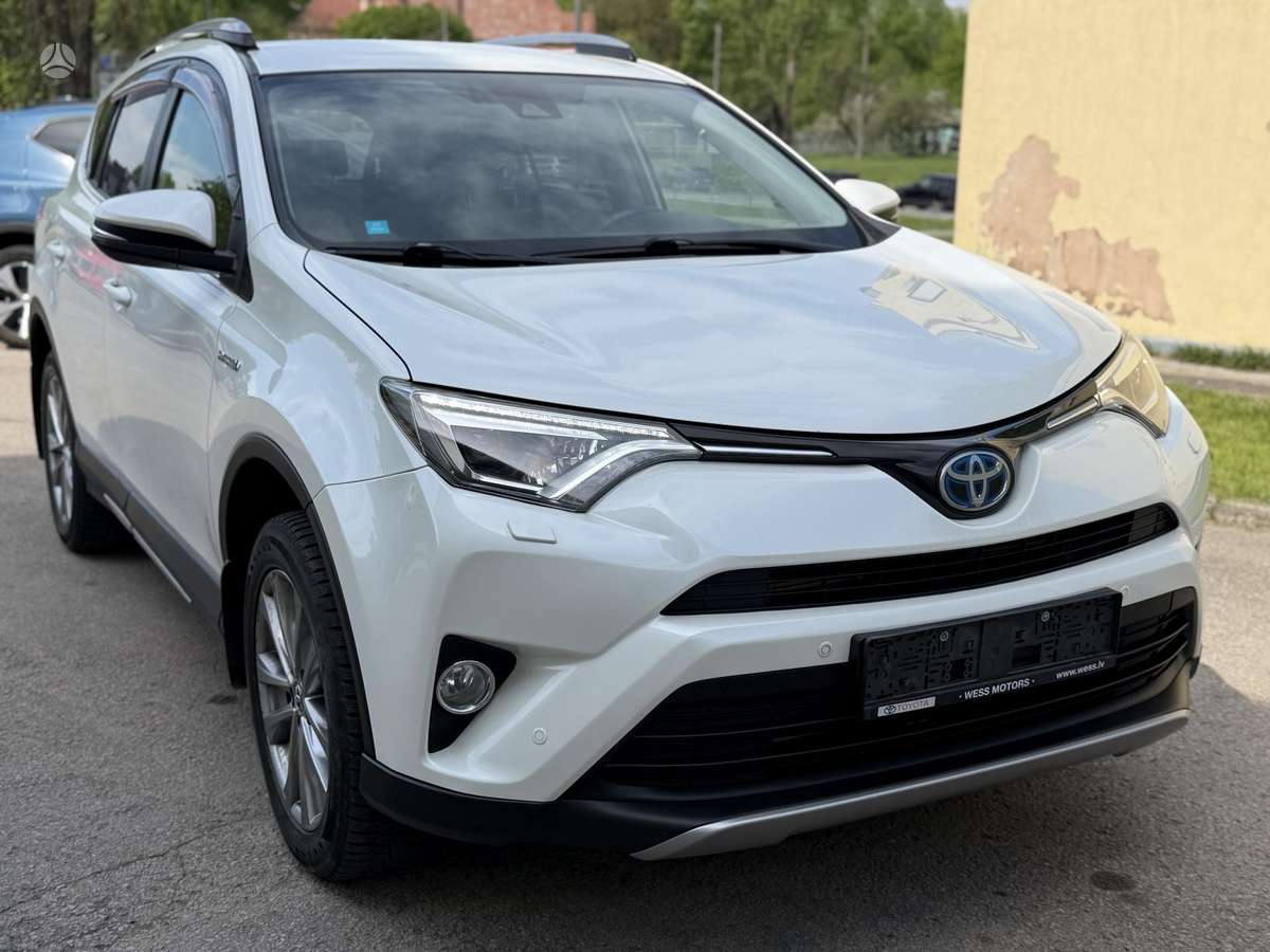 Toyota RAV4 - 1