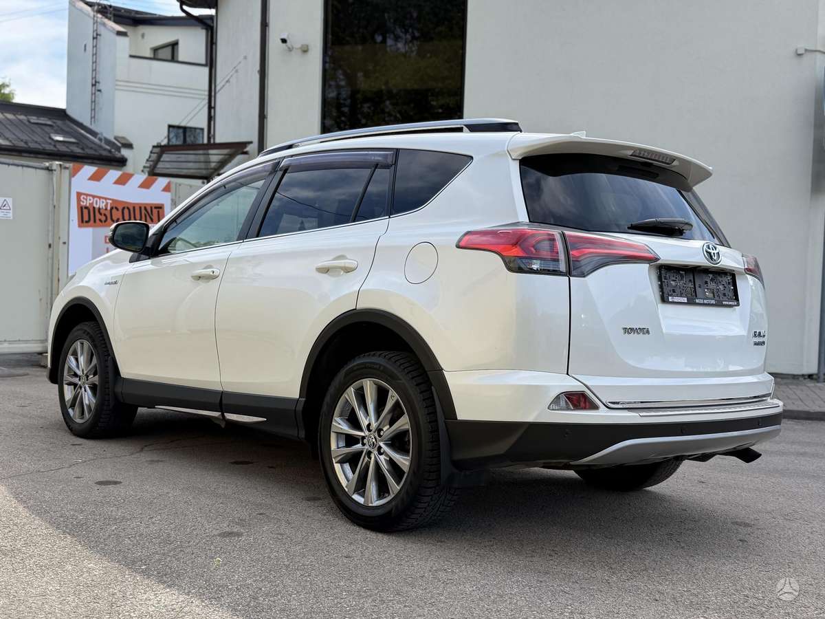 Toyota RAV4 - 4