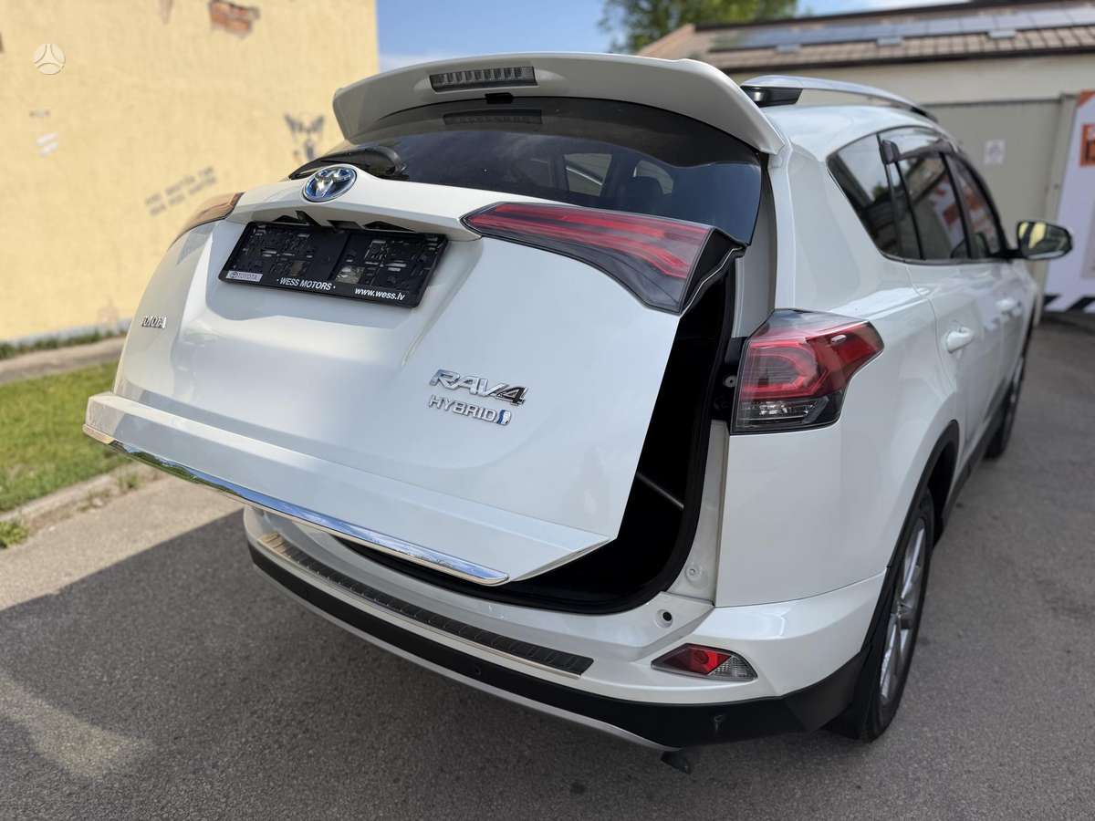 Toyota RAV4 - 9