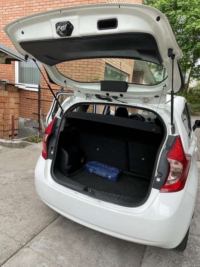 Nissan Note, 1.2 l., Хэтчбек