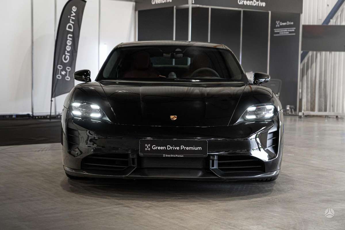 Porsche Taycan - 5