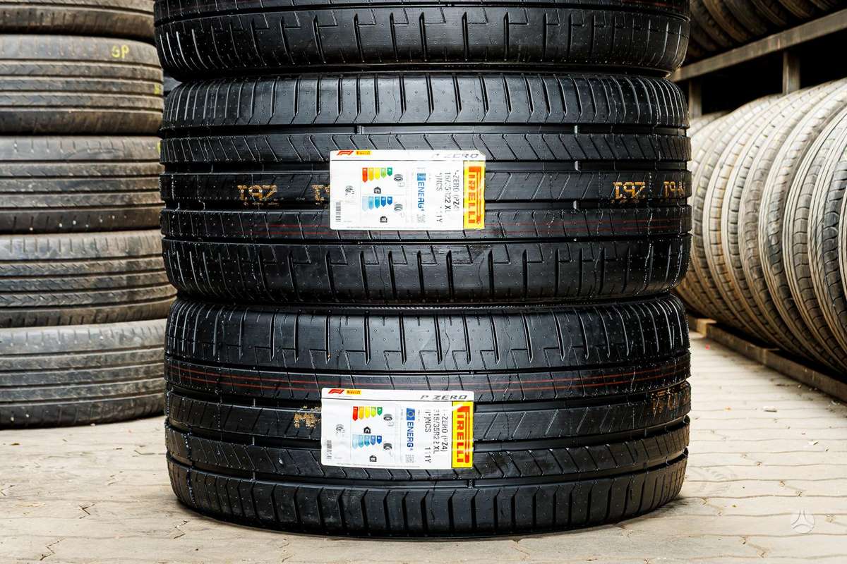 Pirelli P Zero 4 (BMW), summer 275/40 R22