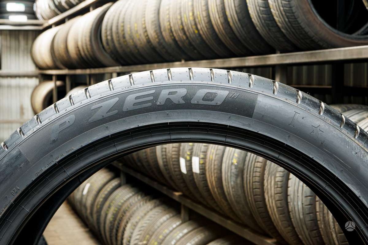 Pirelli P Zero 4 (BMW), summer 315/35 R22
