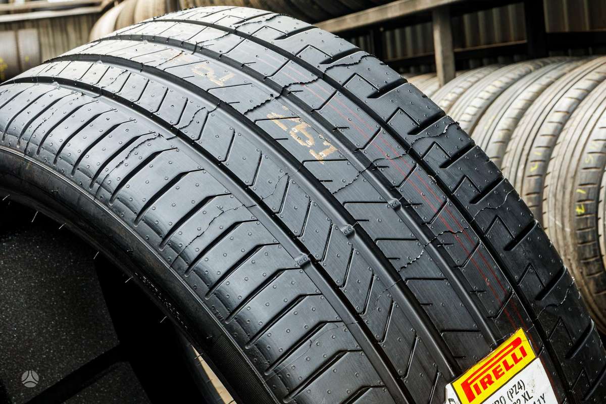Pirelli P Zero 4 (BMW), vasarinės 275/40 R22