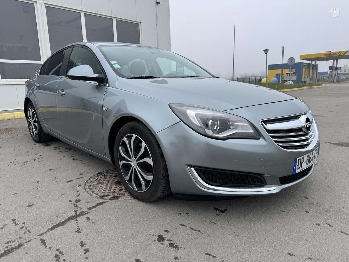 Opel Insignia, 2.0 l., Седан