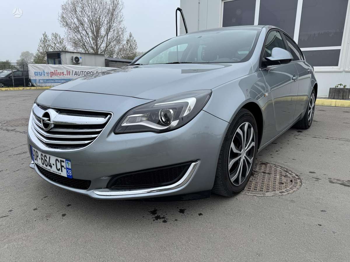 Opel Insignia, 2.0 l., Седан