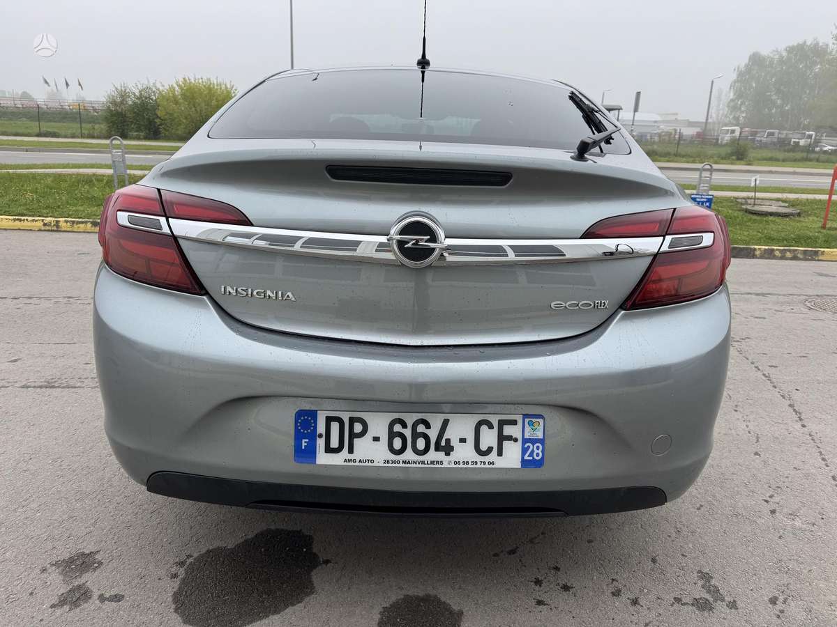 Opel Insignia, 2.0 l., Седан