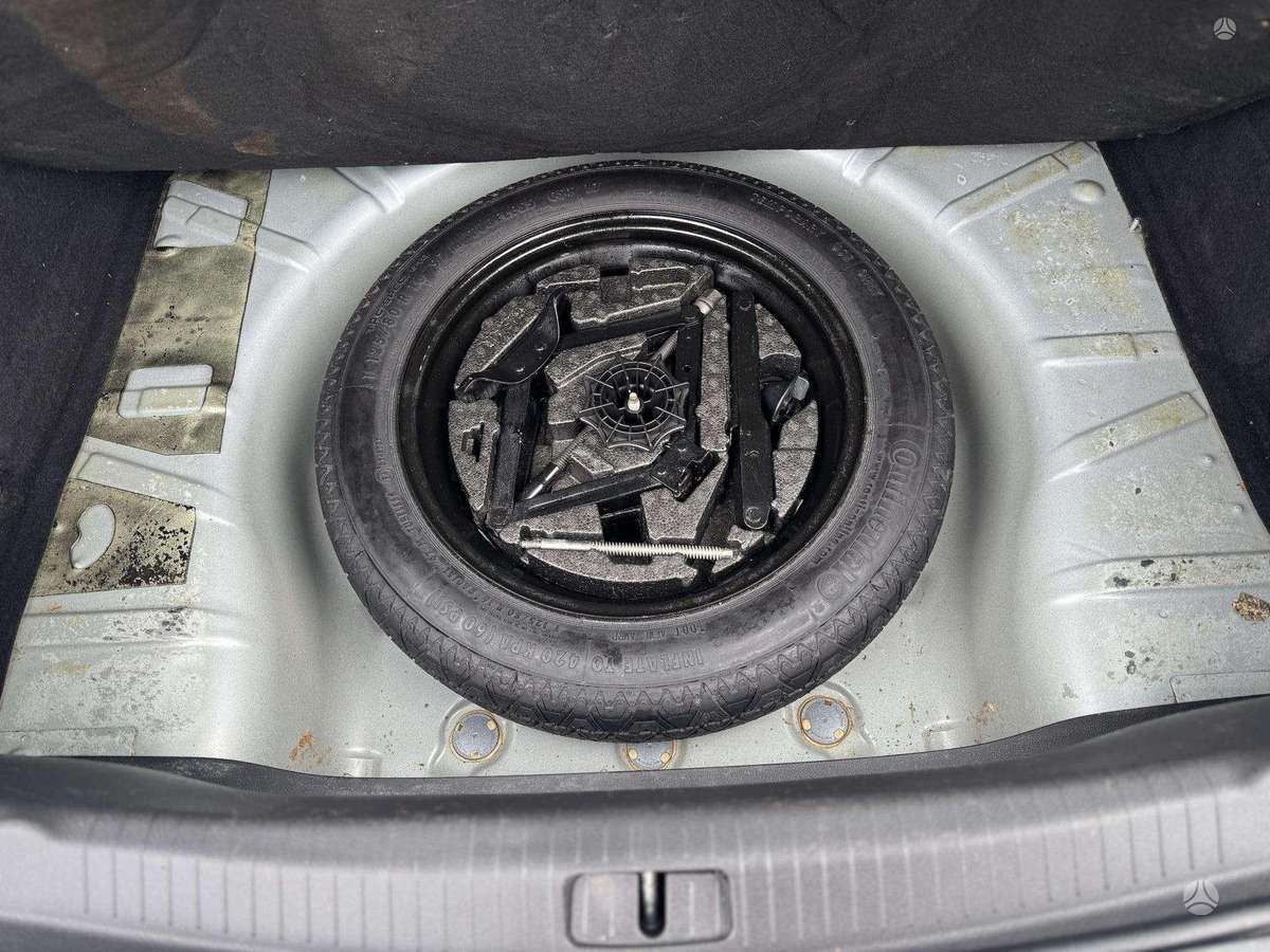 Opel Insignia, 2.0 l., Седан
