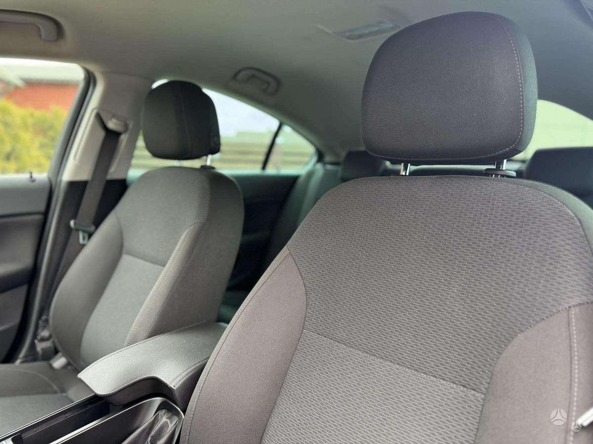 Opel Insignia, 2.0 l., Седан