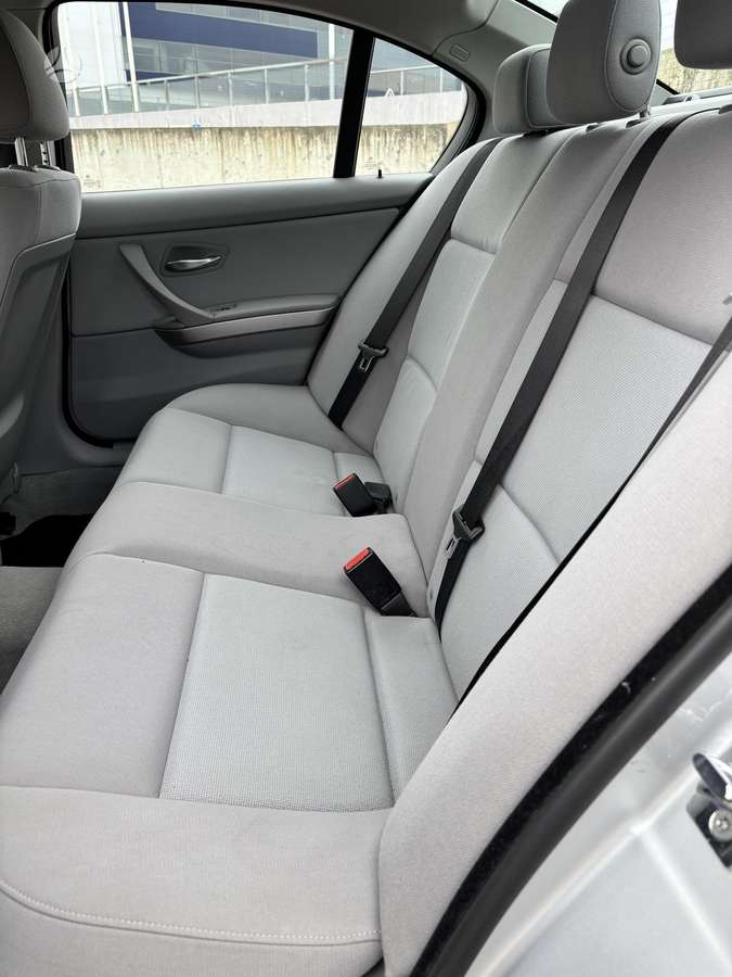 BMW 318, 2.0 l., Седан