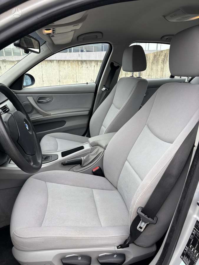 BMW 318, 2.0 l., Седан