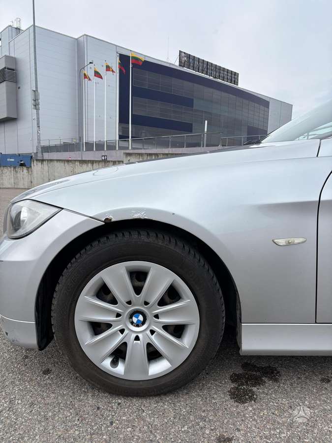 BMW 318, 2.0 l., Седан