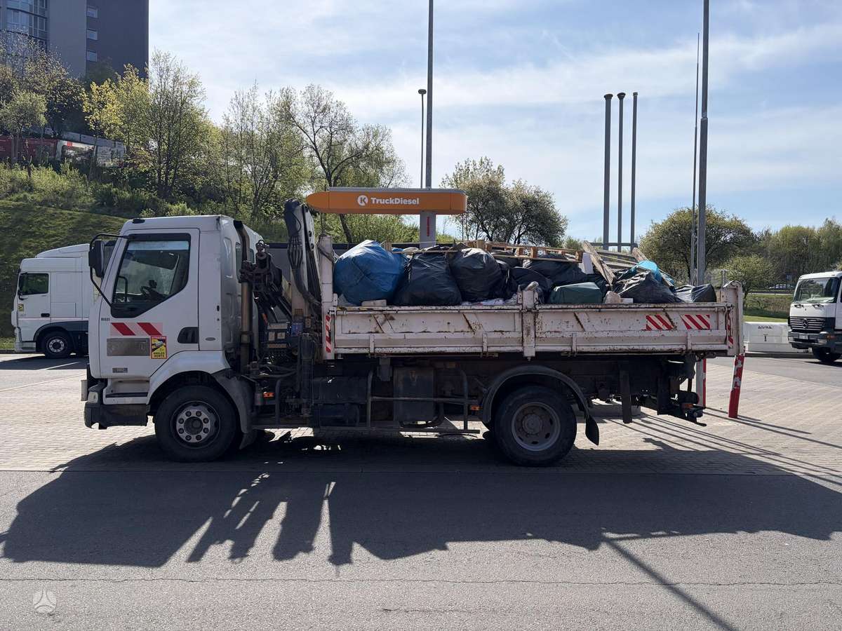 Renault Midlum, savivarčiai su kranu