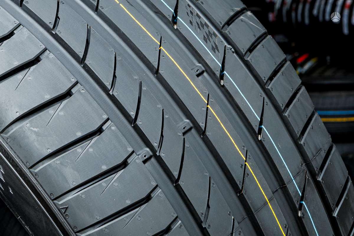 Kumho Ecsta PS71 SUV, summer 285/45 R20
