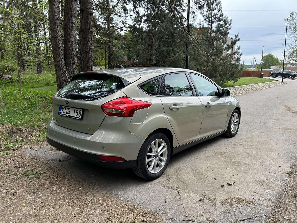 Ford Focus, 1.0 l., hatchback