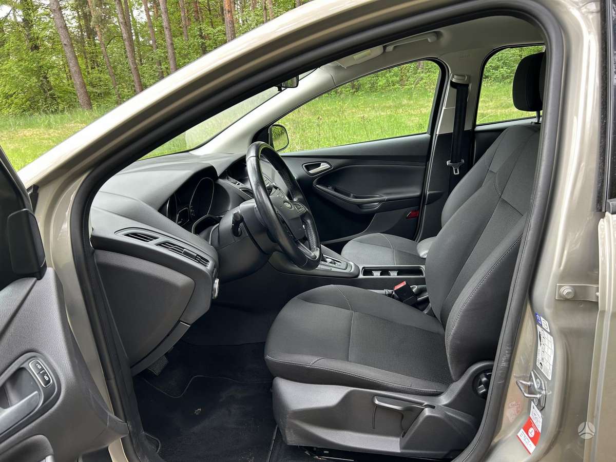 Ford Focus, 1.0 l., hatchback