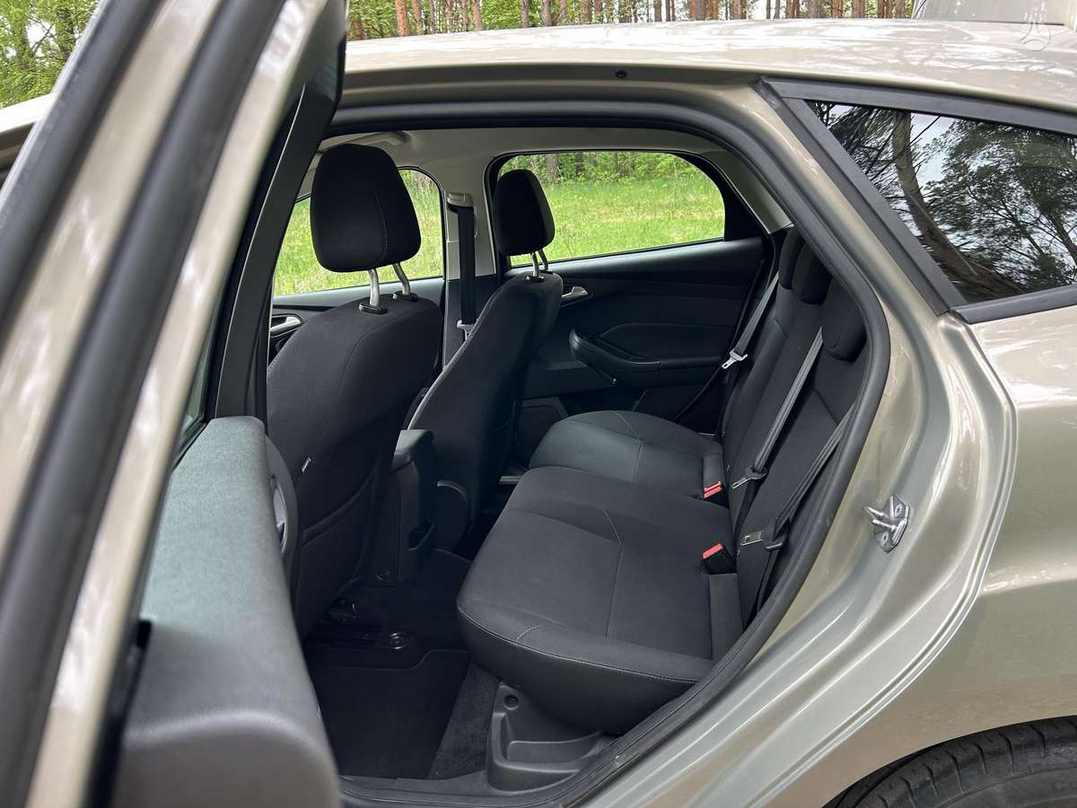 Ford Focus, 1.0 l., Хэтчбек