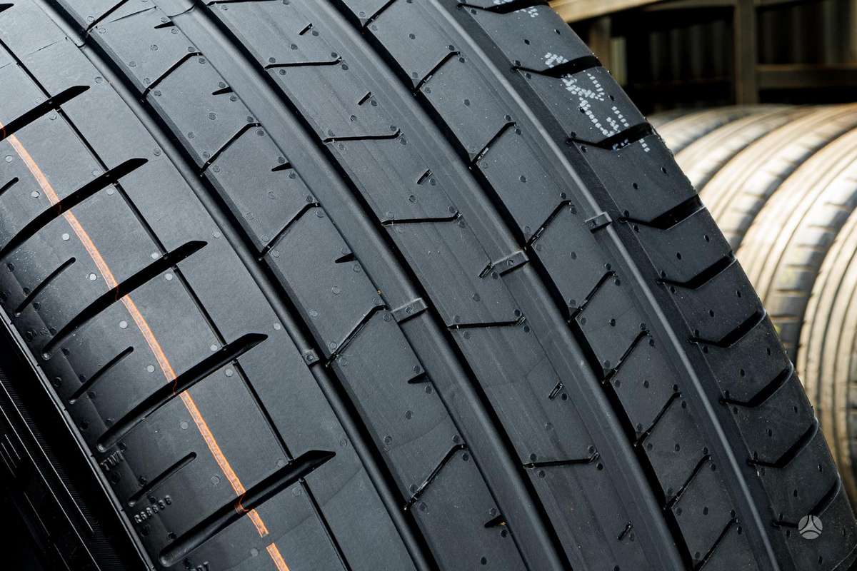 Pirelli P Zero 4 (MO), summer 315/40 R21
