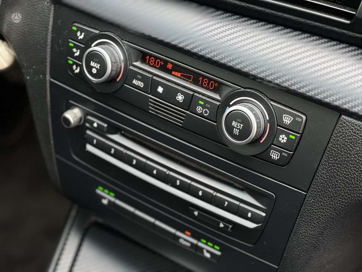 BMW 120, 2.0 l., hatchback