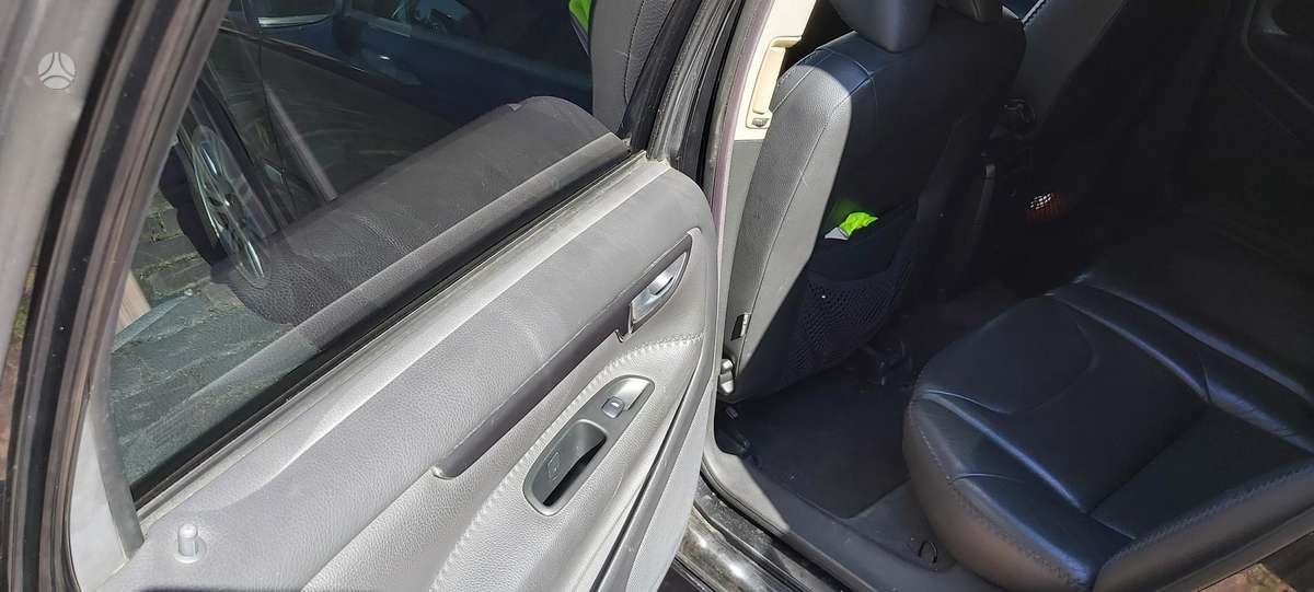 Volvo V70, 2.4 l., wagon