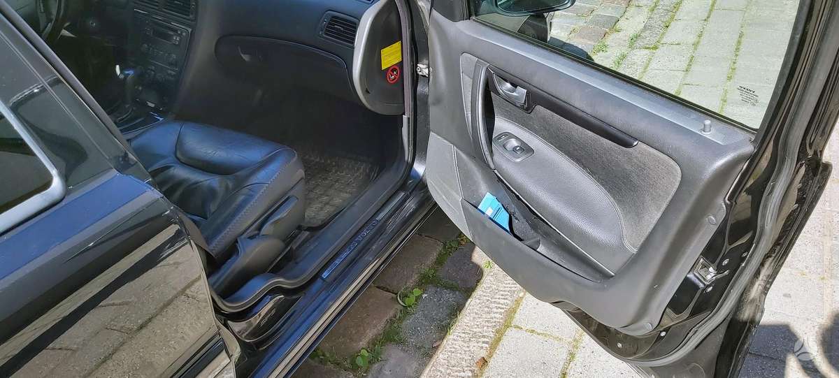Volvo V70, 2.4 l., wagon