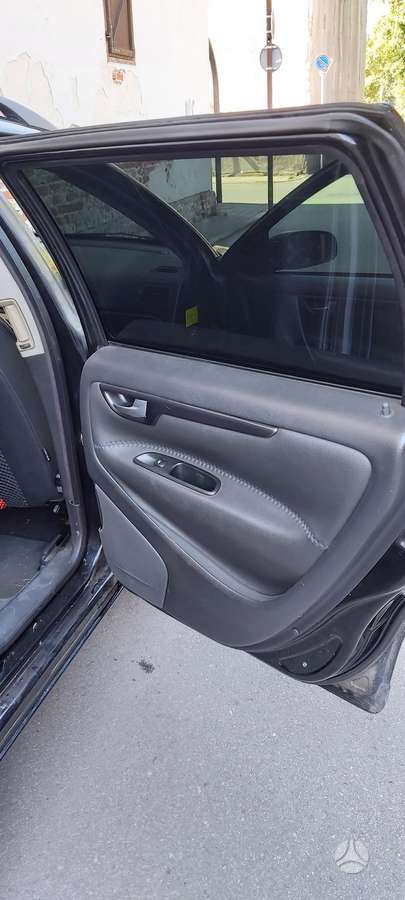 Volvo V70, 2.4 l., wagon