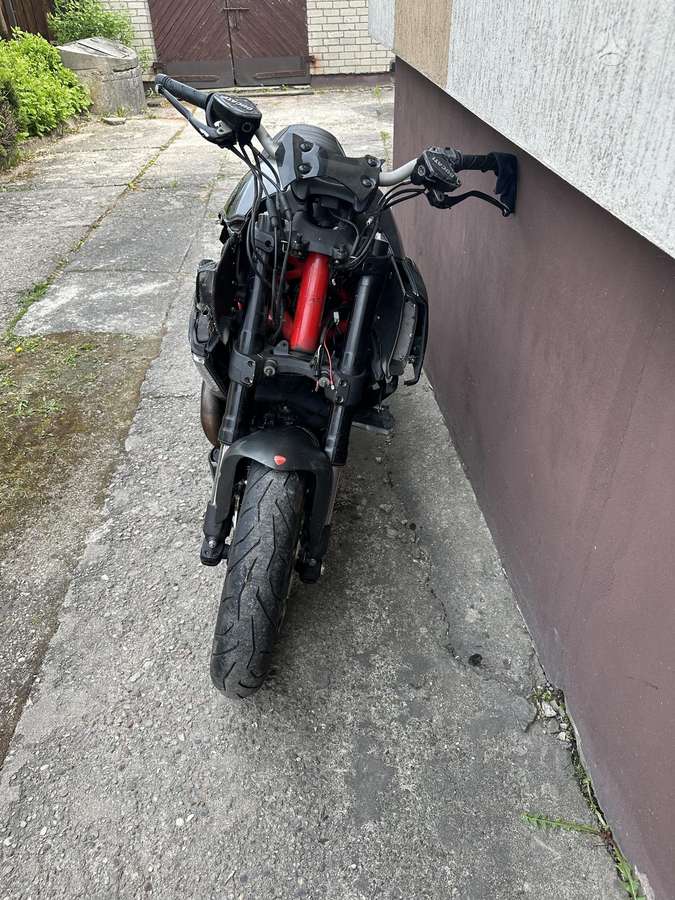 Ducati Diavel 1200cc, street / classic