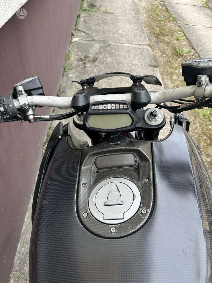 Ducati Diavel 1200cc, street / classic