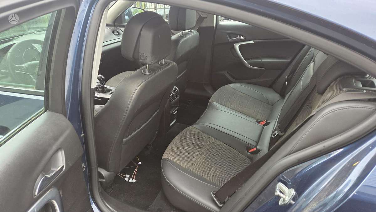 Opel Insignia, 2.0 l., hatchback