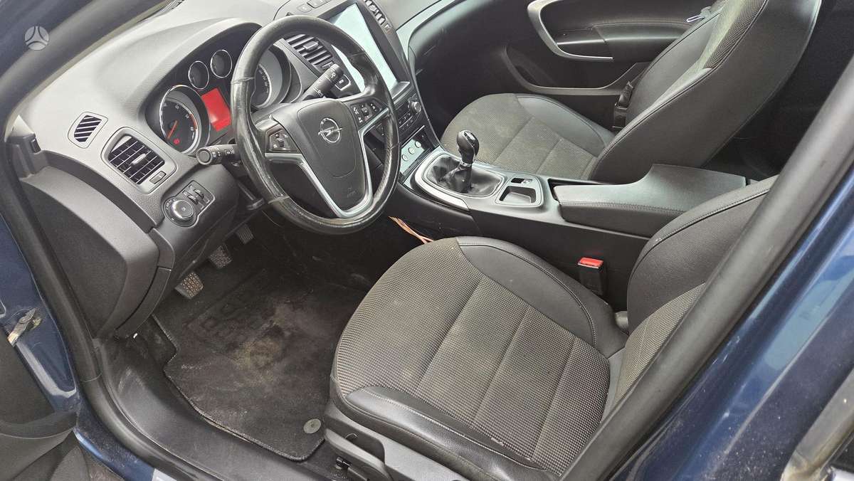 Opel Insignia, 2.0 l., hatchback