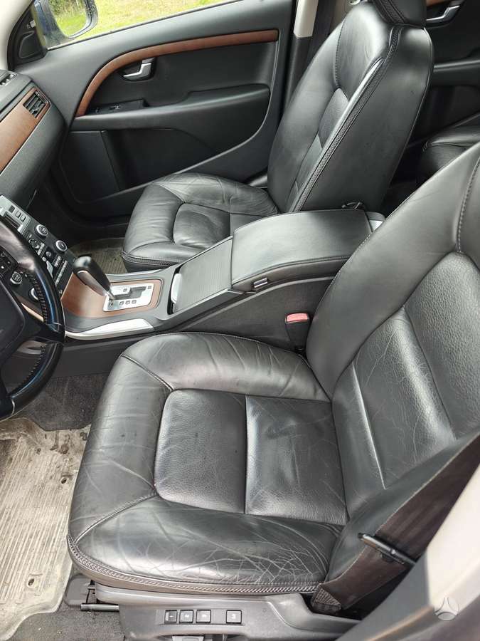 Volvo XC70, 3.2 l., Универсал