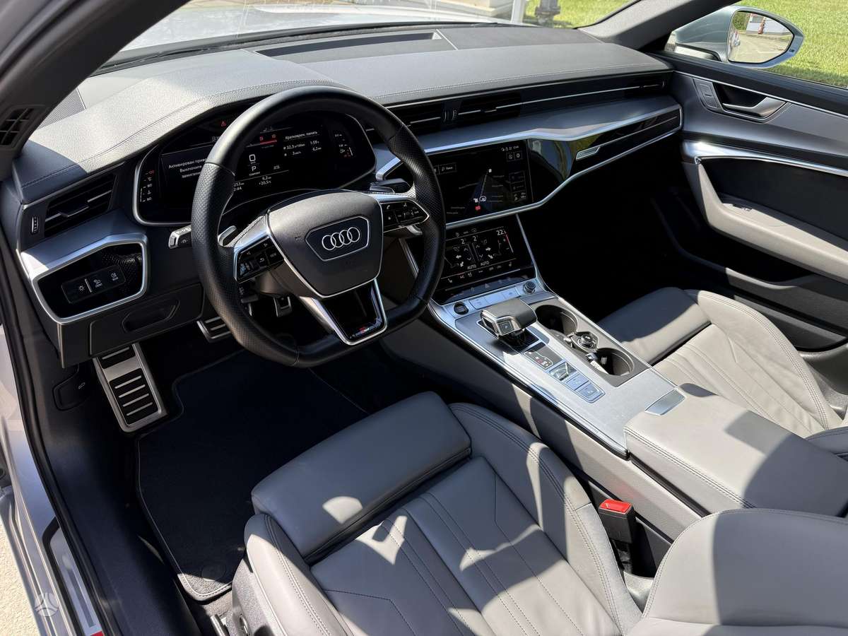Audi A6, 2.0 l., Седан
