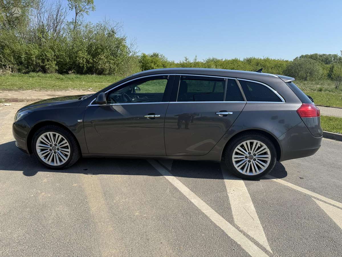 Opel Insignia, 2.0 l., Универсал