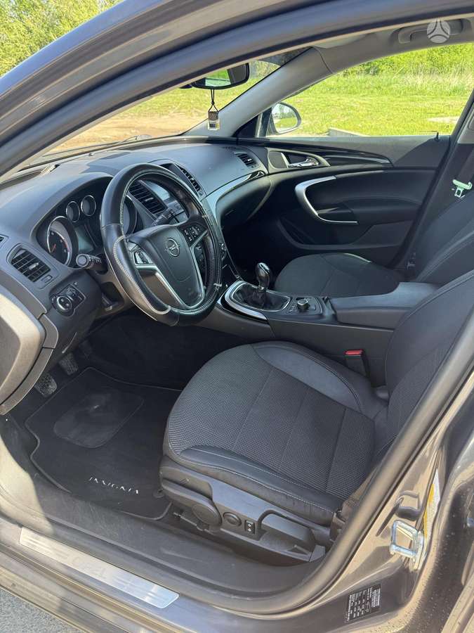 Opel Insignia, 2.0 l., Универсал