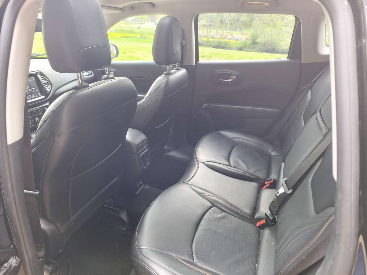 Jeep Compass, 2.4 l., off-road / crossover