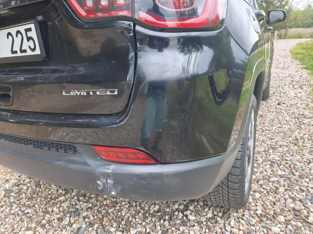 Jeep Compass, 2.4 l., off-road / crossover