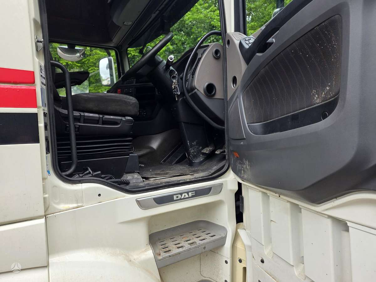 DAF XF106-530 RETARDER, double sleeper