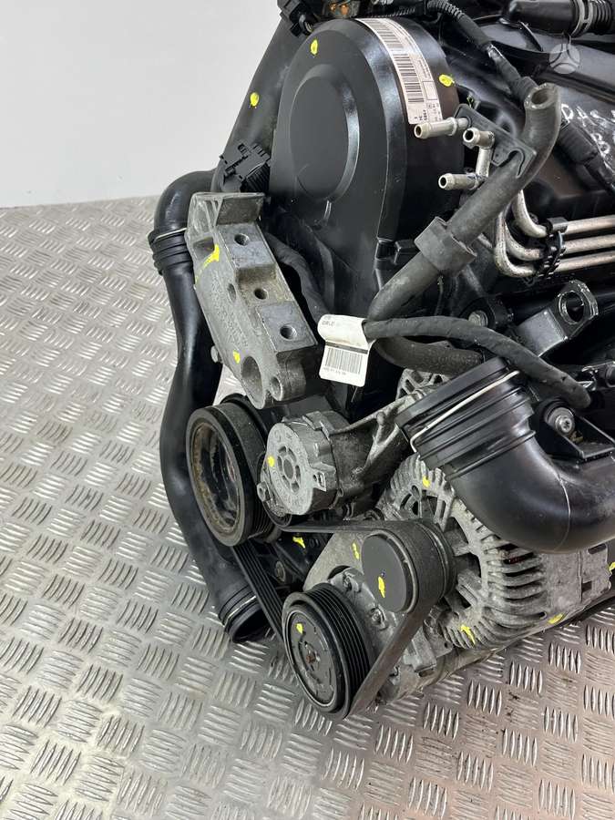 Volkswagen Passat, BXE, engine
