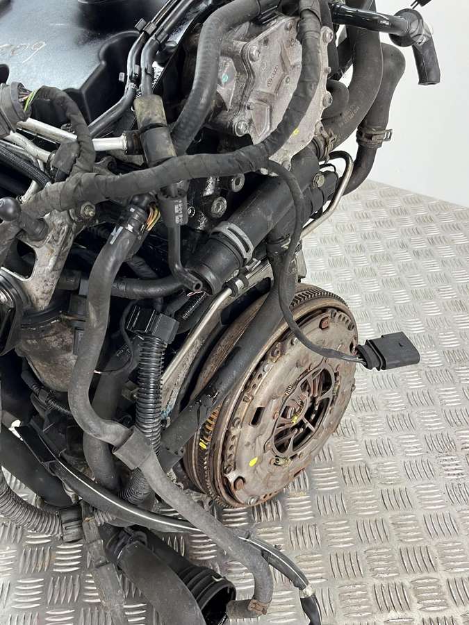Volkswagen Passat, BXE, engine