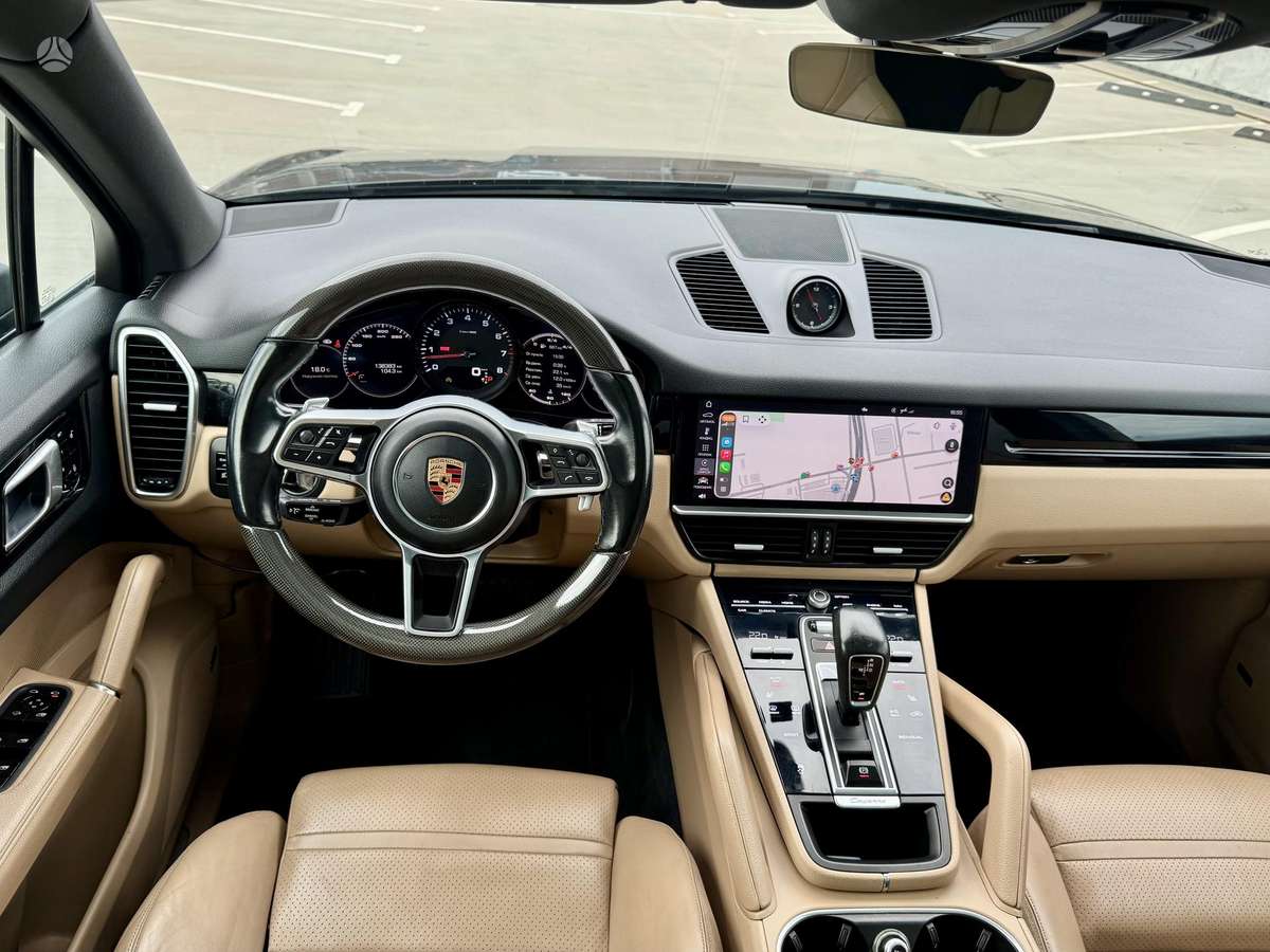 Porsche Cayenne - 11
