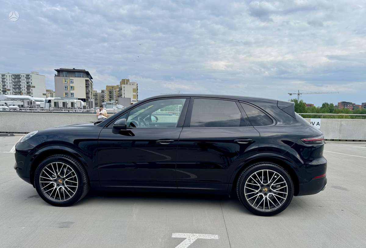 Porsche Cayenne - 6