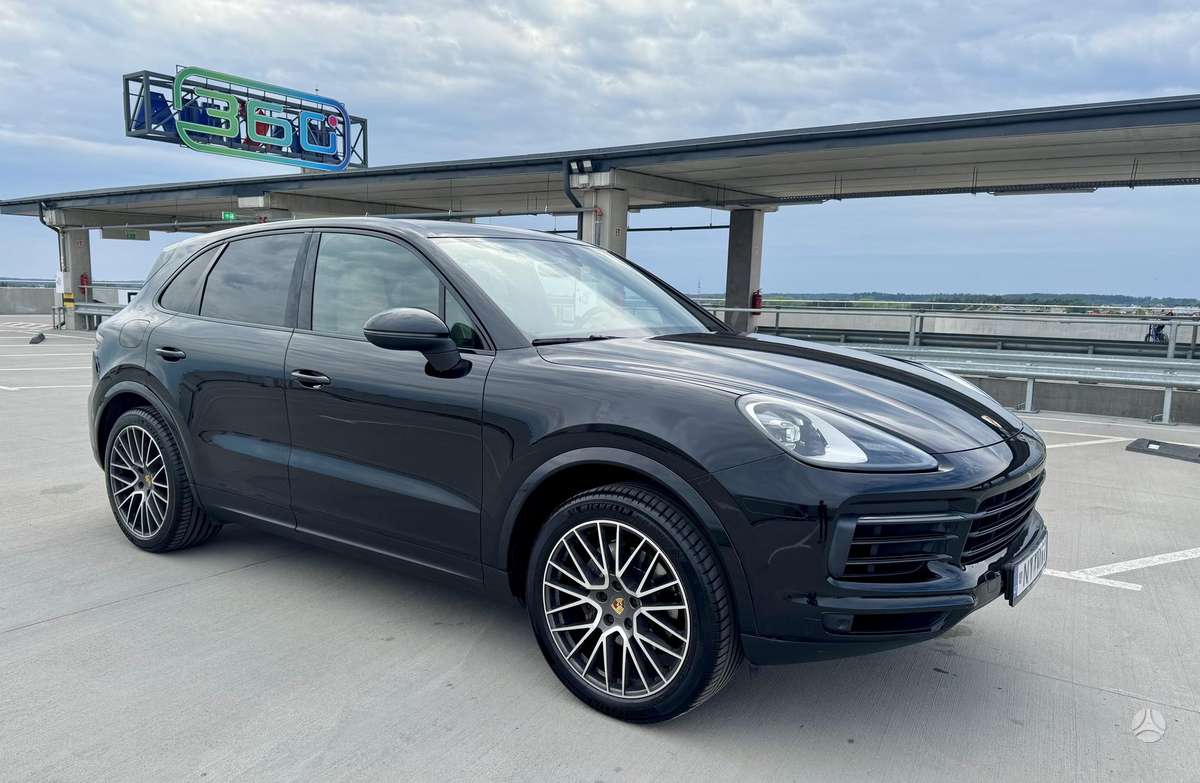 Porsche Cayenne - 1