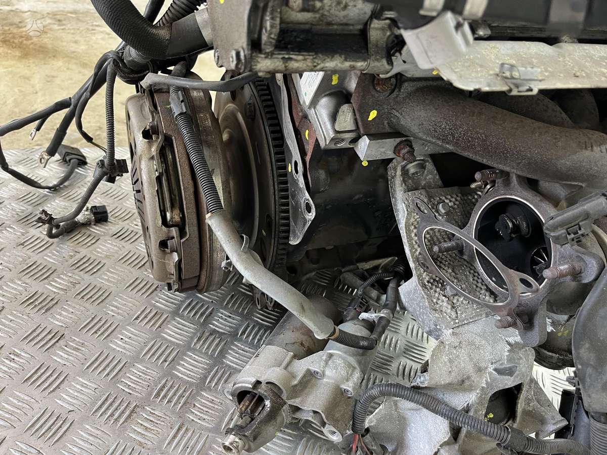 Audi A4, CDH, engine