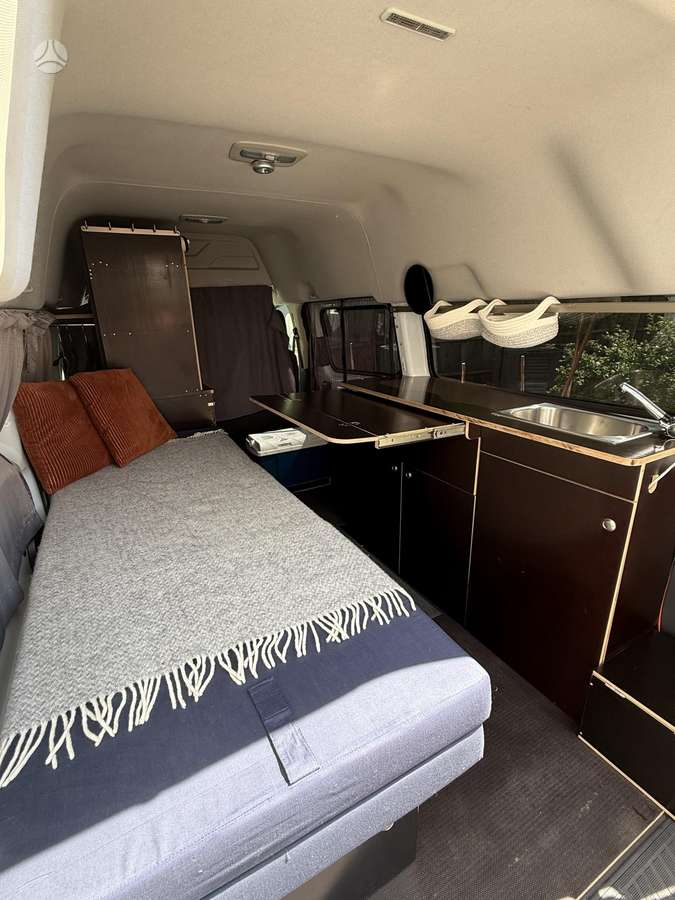 Ford Transit Custom, туристическиe автомобили