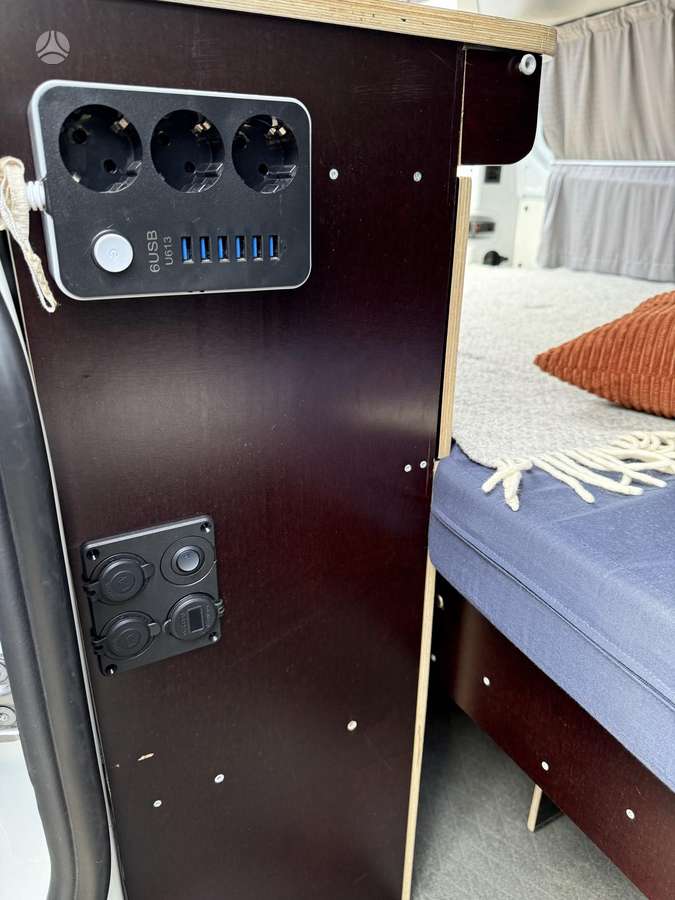 Ford Transit Custom, туристическиe автомобили