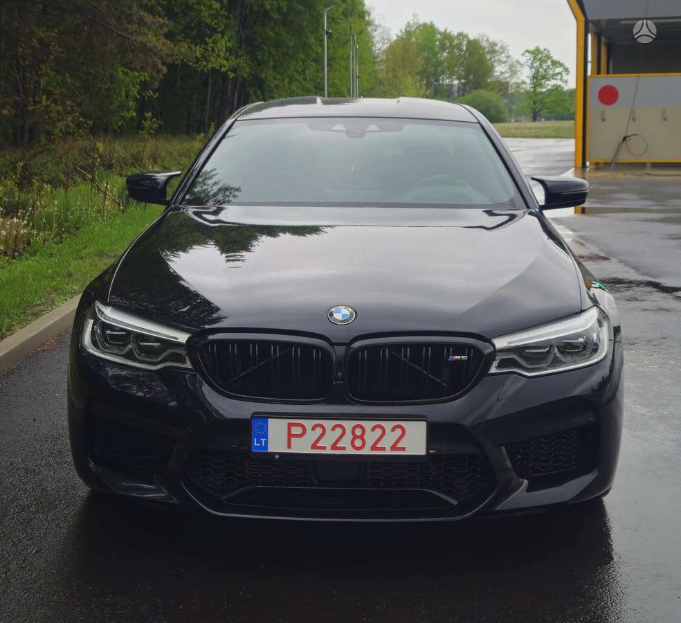 BMW M5, 4.4 l., Седан