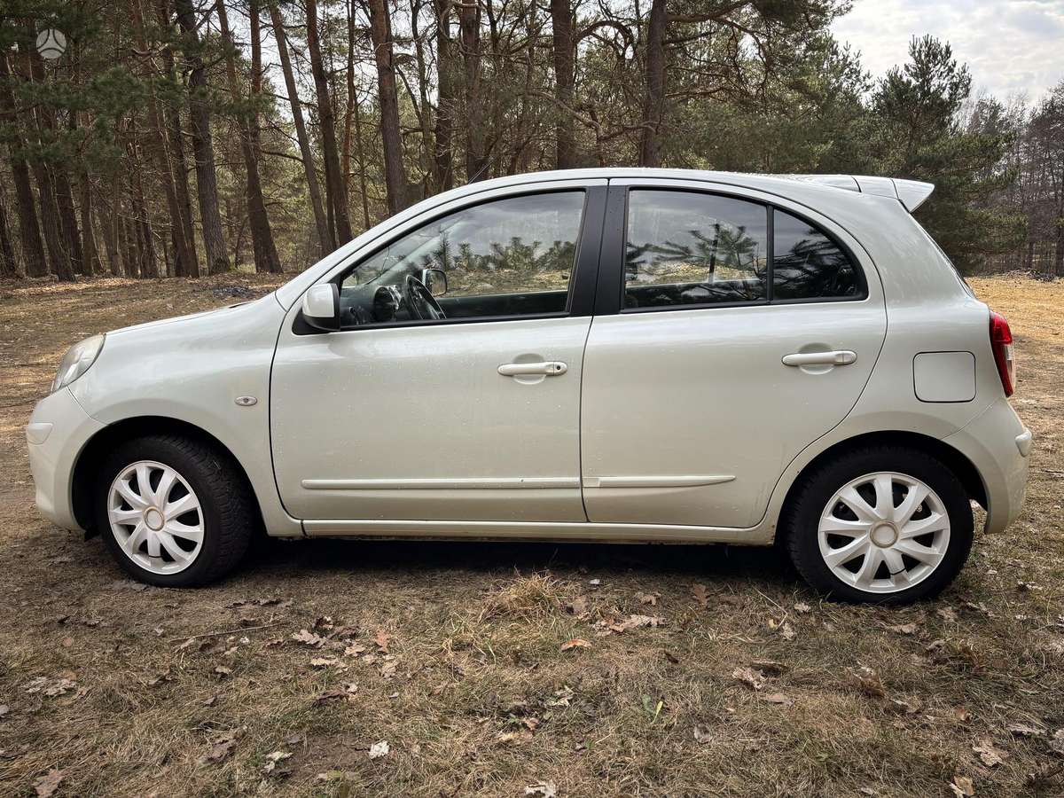 Nissan Micra, 1.2 l., hatchback