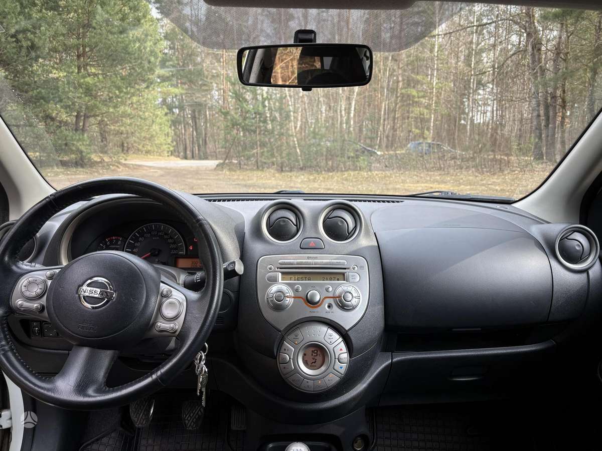 Nissan Micra, 1.2 l., hatchback