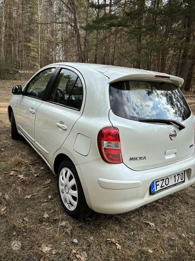 Nissan Micra, 1.2 l., hatchback